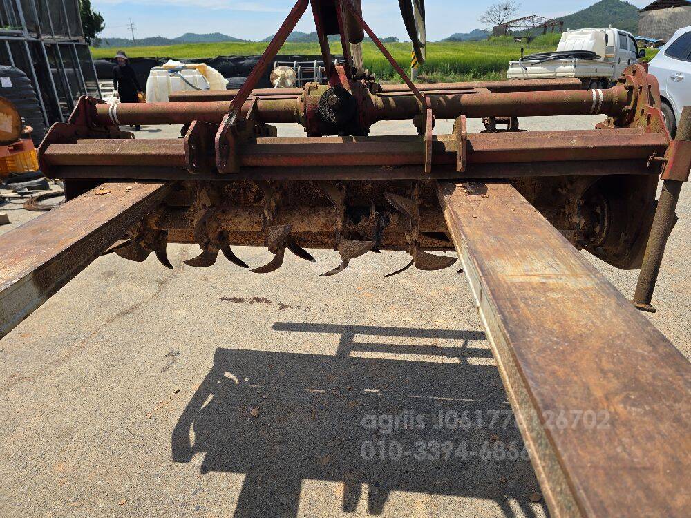  Rotavator WJ175A (경폭175cm) 뒤우측면