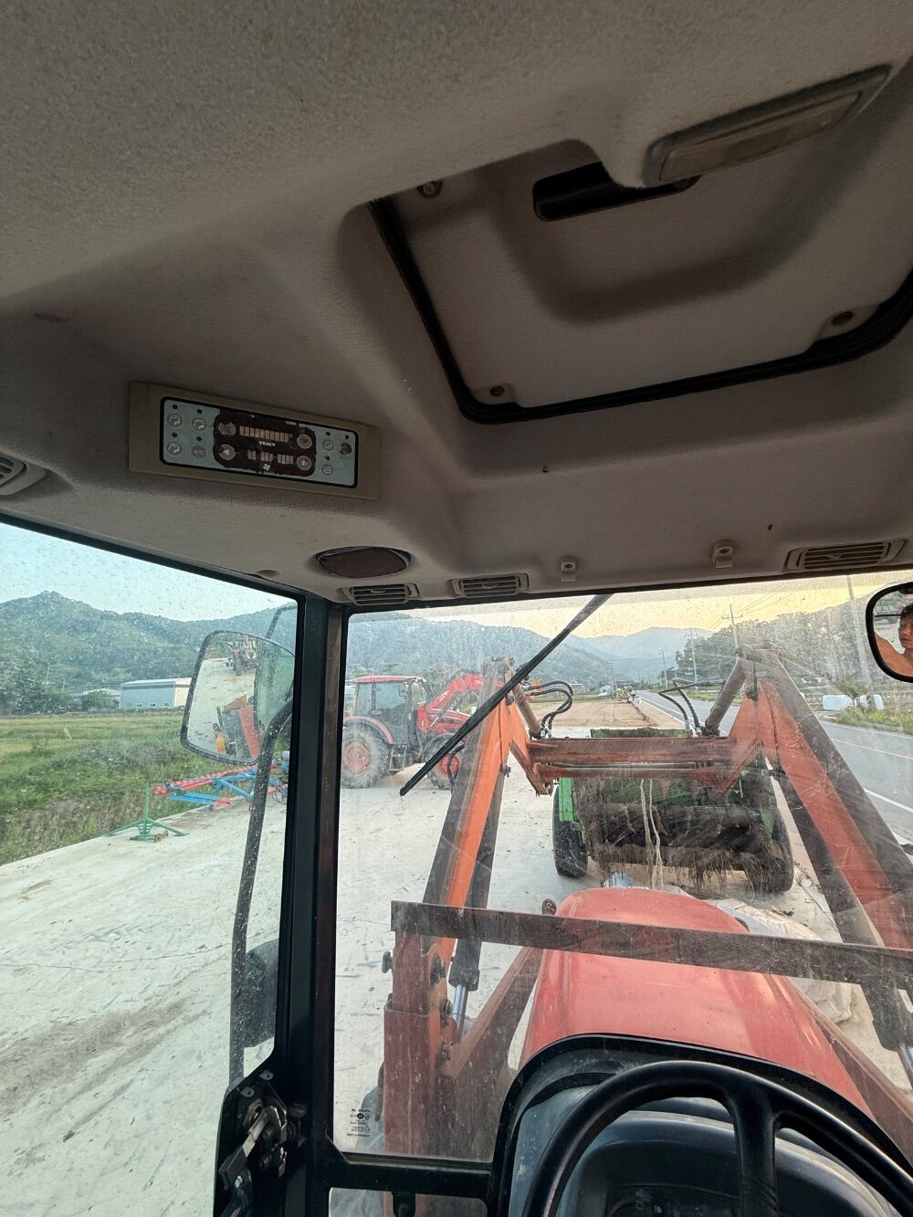 대동 트랙터 D852 (85마력)