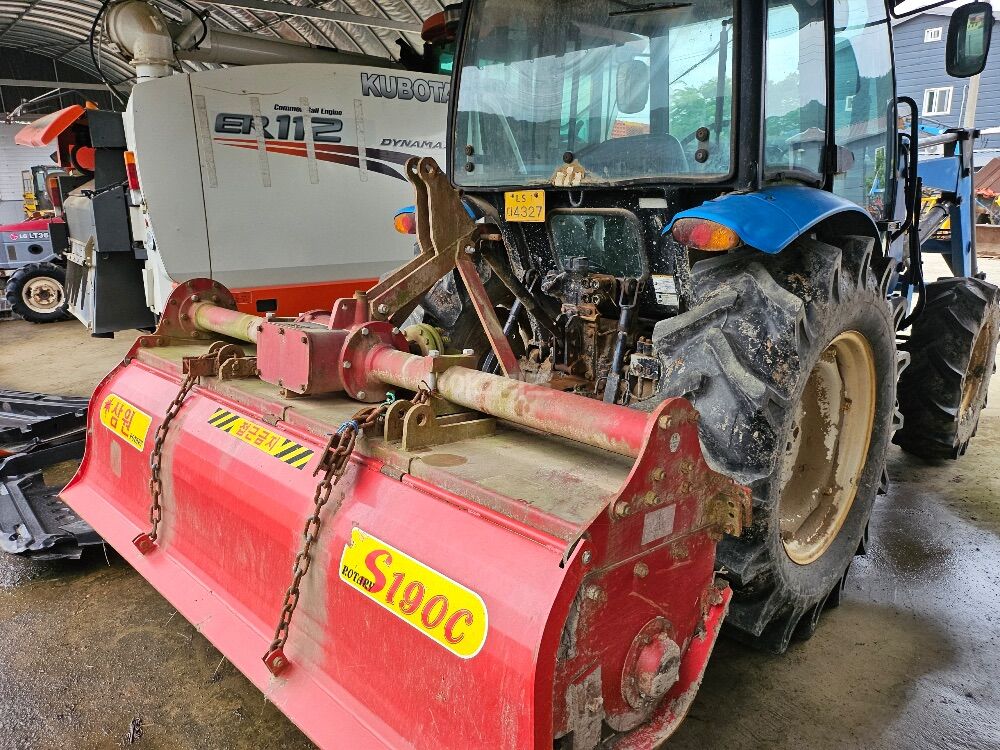 LS 트랙터 U62 (62마력)