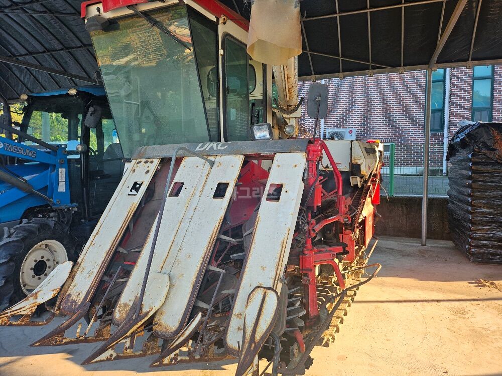 Kukje Combine Harvester DKC685 (4Rows)