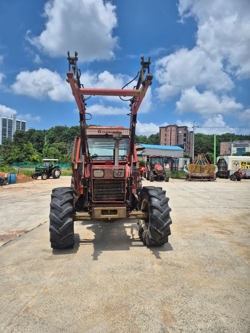 NewHolland Tractor 110-90DT (110hp)