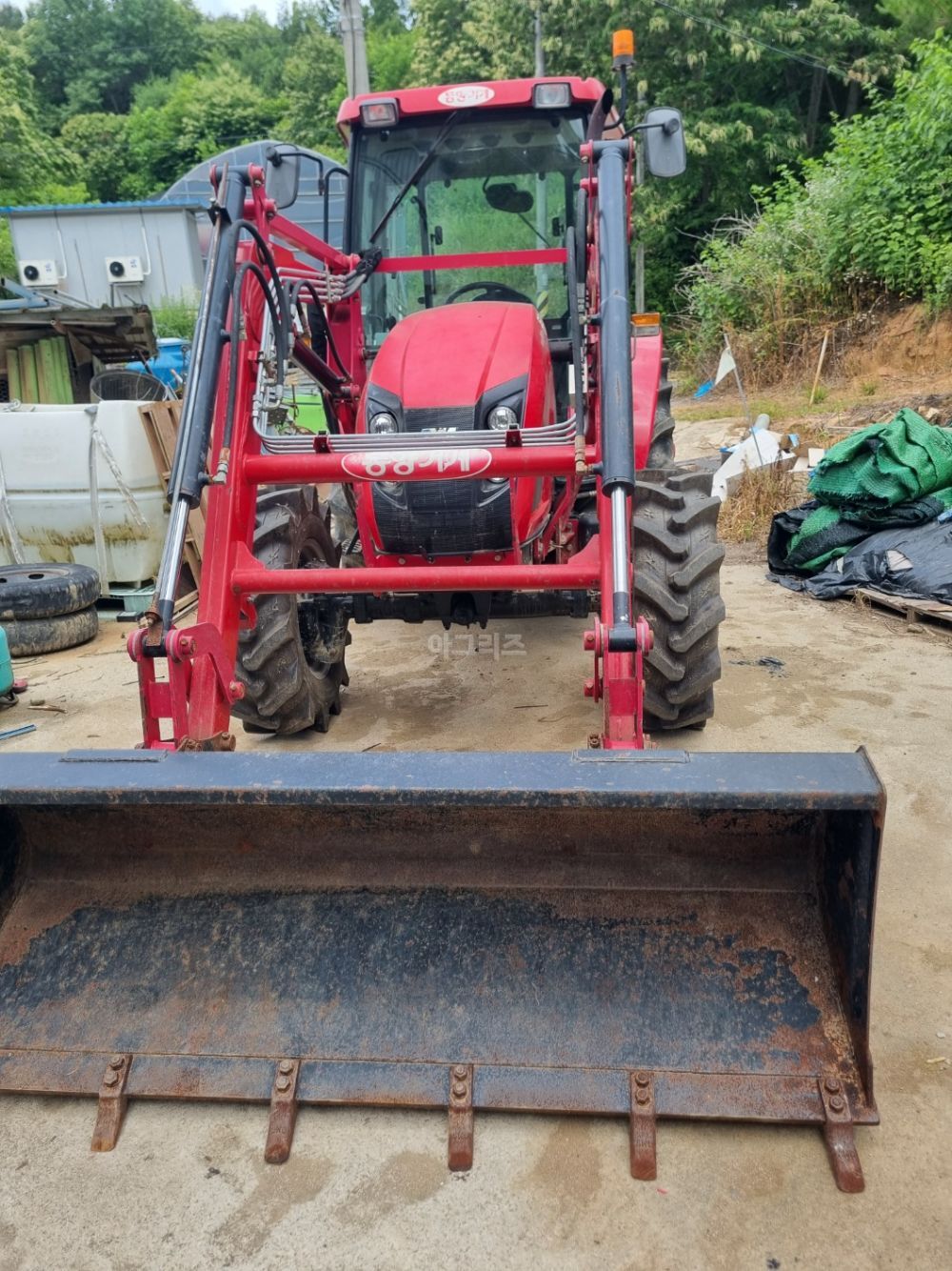 TYM Tractor TX653 (65hp) 뒤우측면