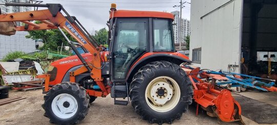 Daedong Tractor D651 (65hp)