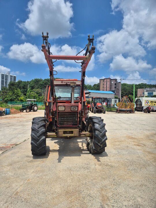 NewHolland Tractor 110-90DT (110hp)