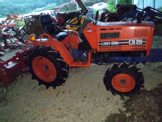 Daedong Tractor L1901 (19hp)