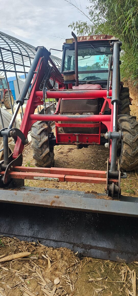  Tractor 55 (55hp)