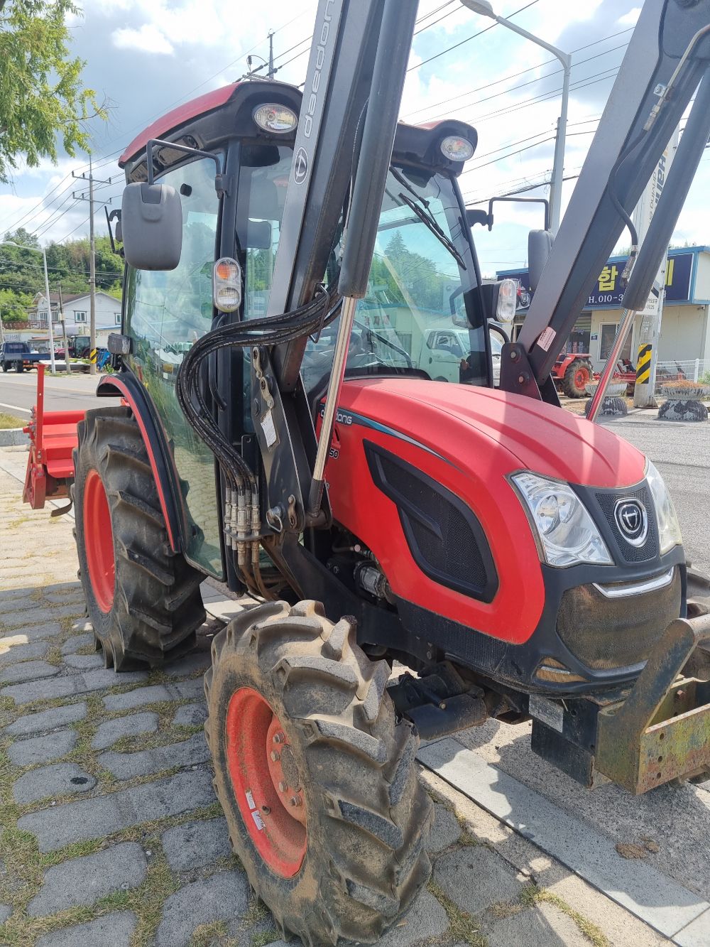 대동 트랙터 DK450 (45마력) 뒤우측면