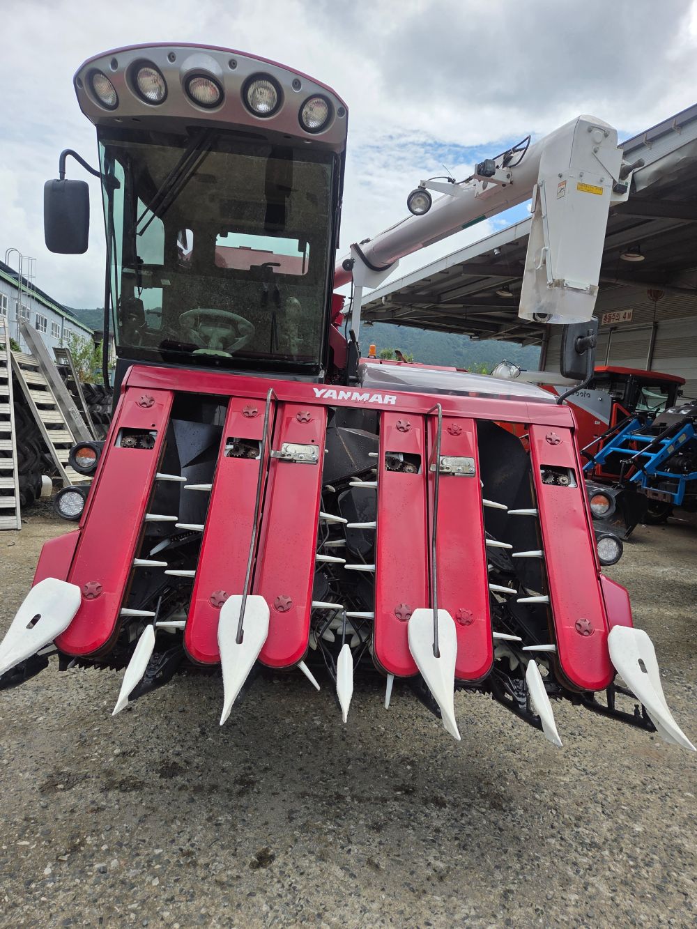 Yanmar Combine Harvester YH6115 (6Rows)