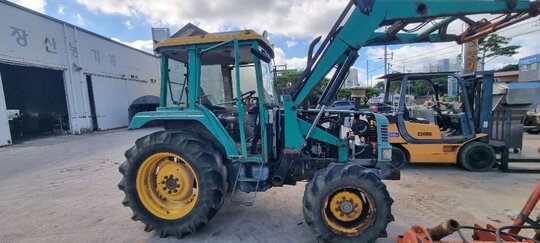 Daedong Tractor D62 (62hp)