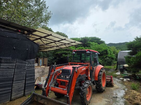 Kubota Tractor L500 (56hp)