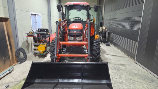 Kubota Tractor MZ763 (76hp)