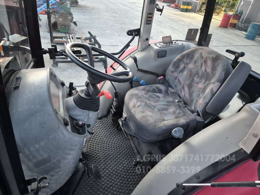 TYM 트랙터 T653 (65마력)