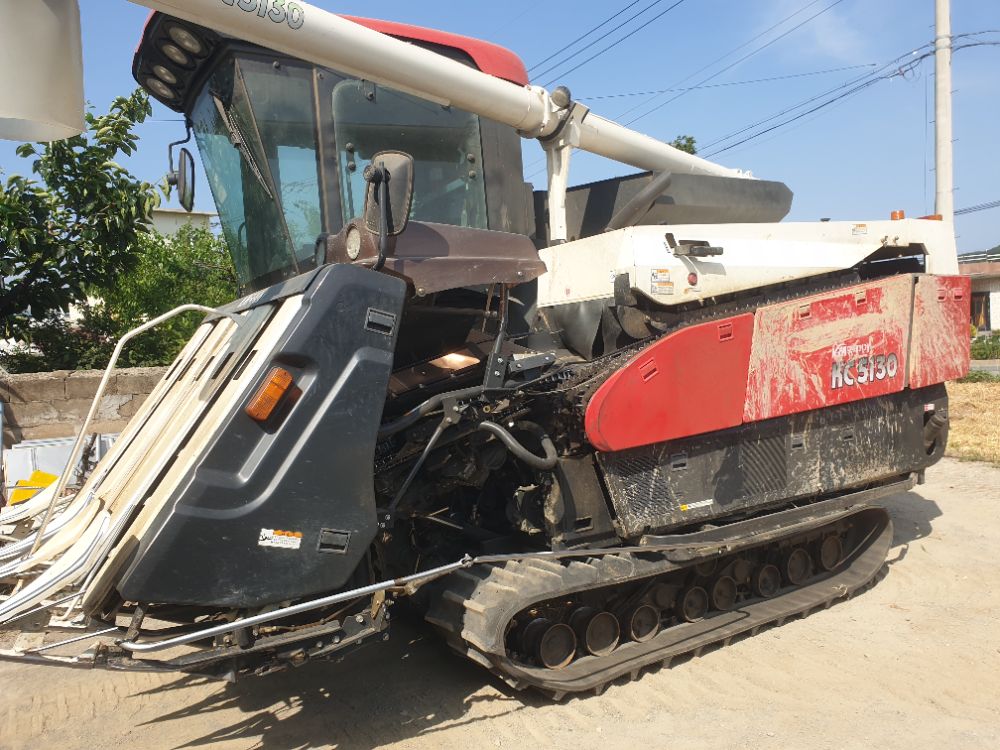 국제 콤바인 KC5130 (5조식)