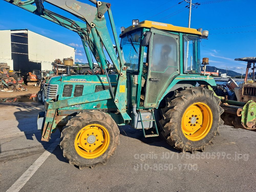 대동 트랙터 D56 (56마력)