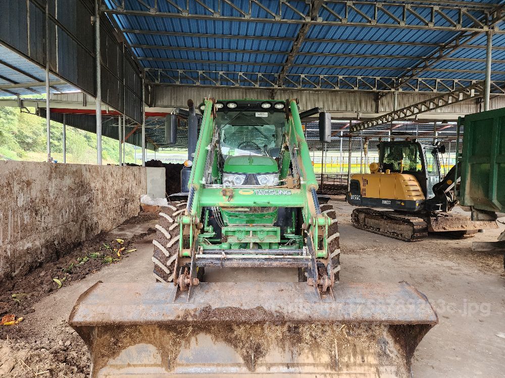 존디어 트랙터 6130R (130마력)