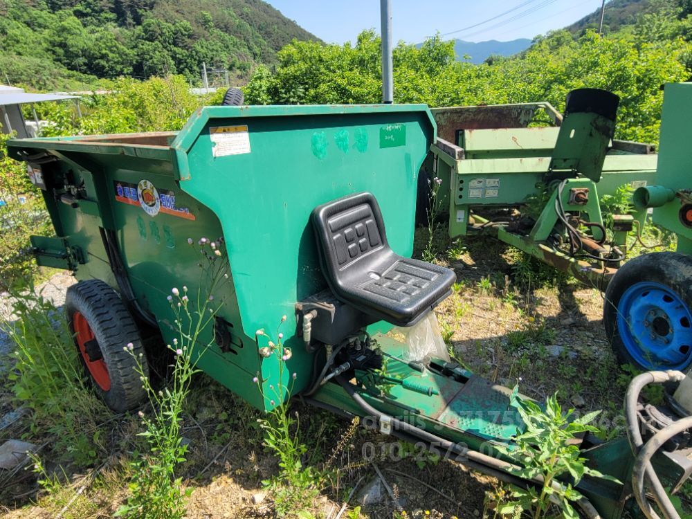 태광 경운기용 퇴비살포기 경운기 퇴비살포기
