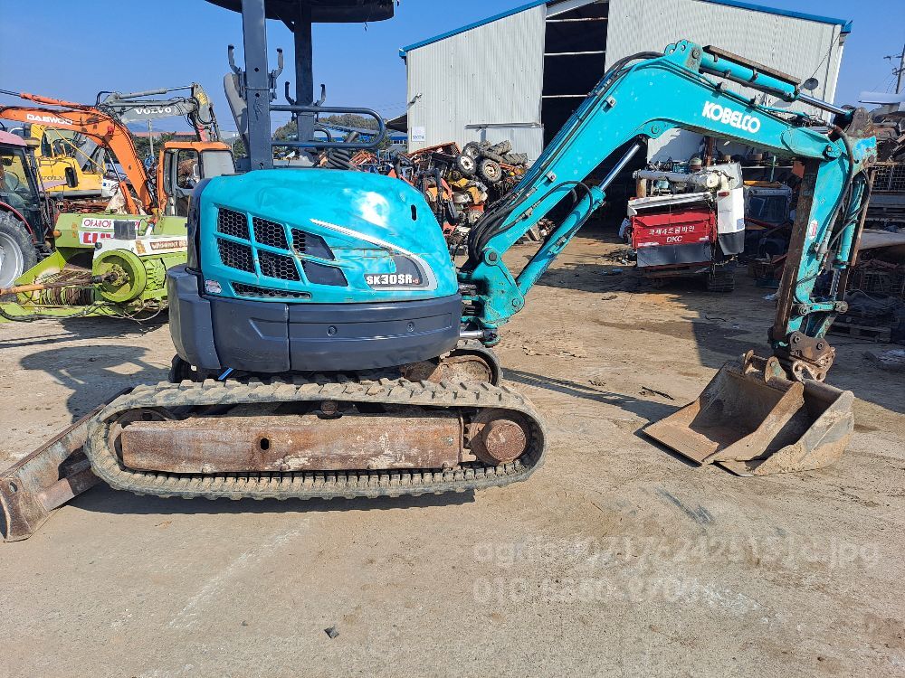 코벨코 얀마엔진3톤미니 굴삭기 SK30sR-5.중바가지.대바가지 (3톤)