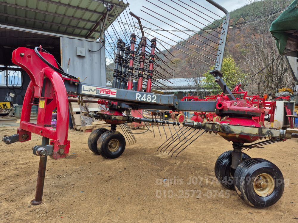 라이브맥 트랙터용 반전집초기 R482 트랙터부착식 집초기 R482