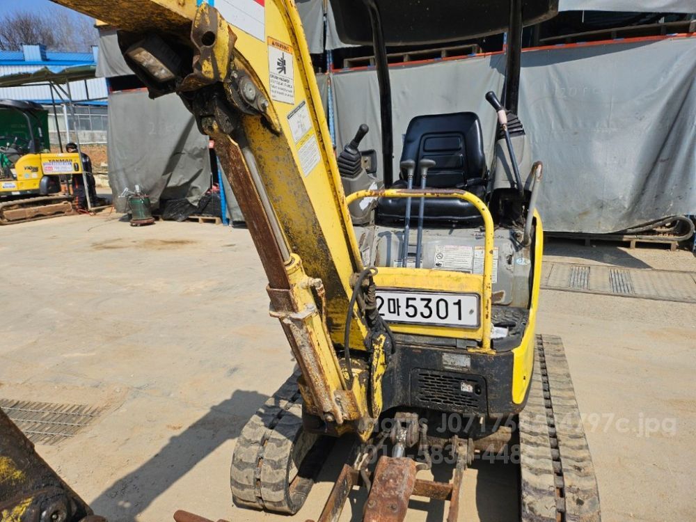 Yanmar Excavator VIO17 (1.8톤)