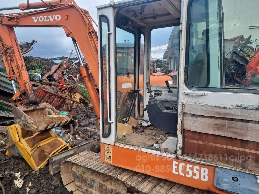 삼성MX3.얀마엔진 굴삭기 02굴착기MX3.얀마엔진 (5톤)