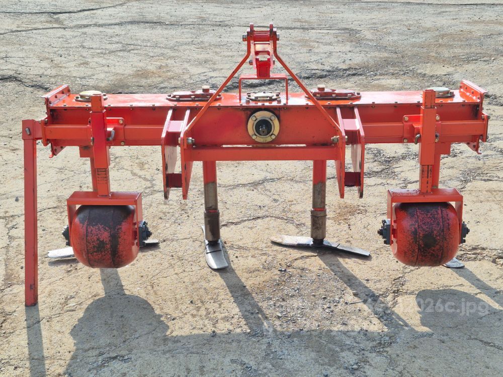 푸른 농업 기계 푸른 농기계 트랙터 부착형 마늘 수확기, 땅속작물수확기 PM2000