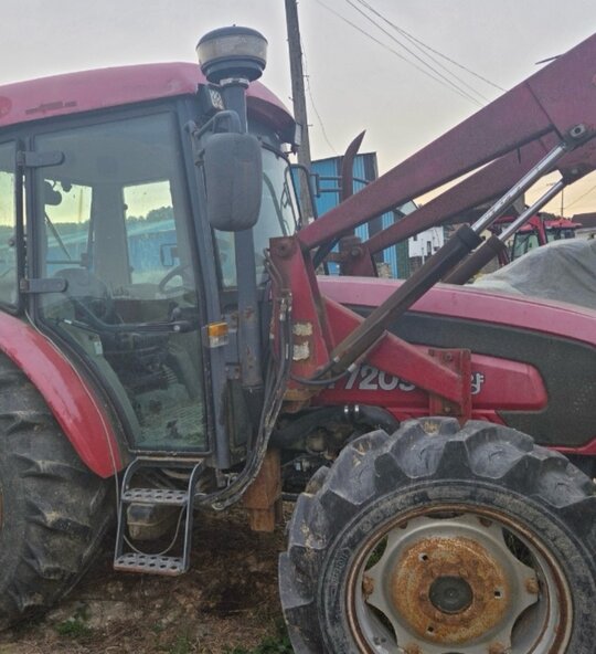 TYM 트랙터 T720S (72마력) 앞좌측면