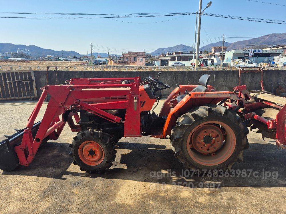 Daedong Tractor L2601 (26hp)