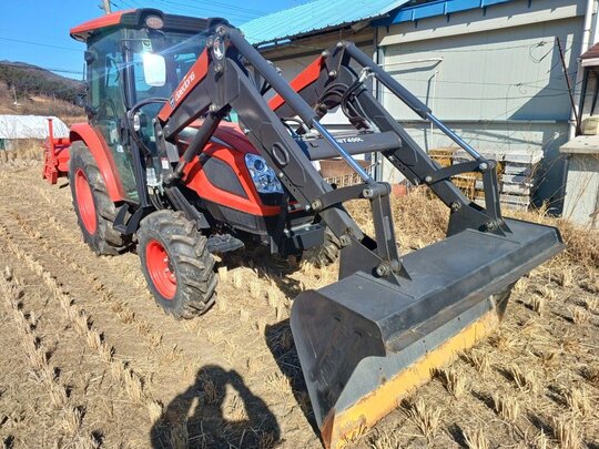 Daedong Tractor NX450SC (45hp) 앞좌측면