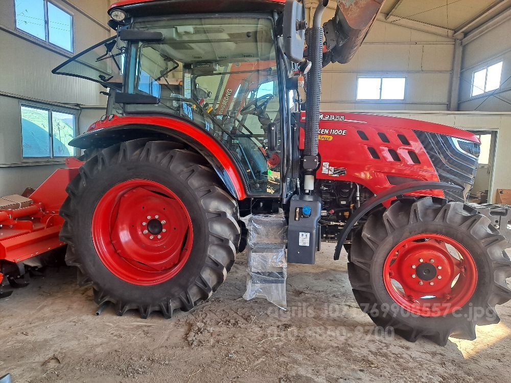 국제 트랙터 LUXEN1100E (111마력)