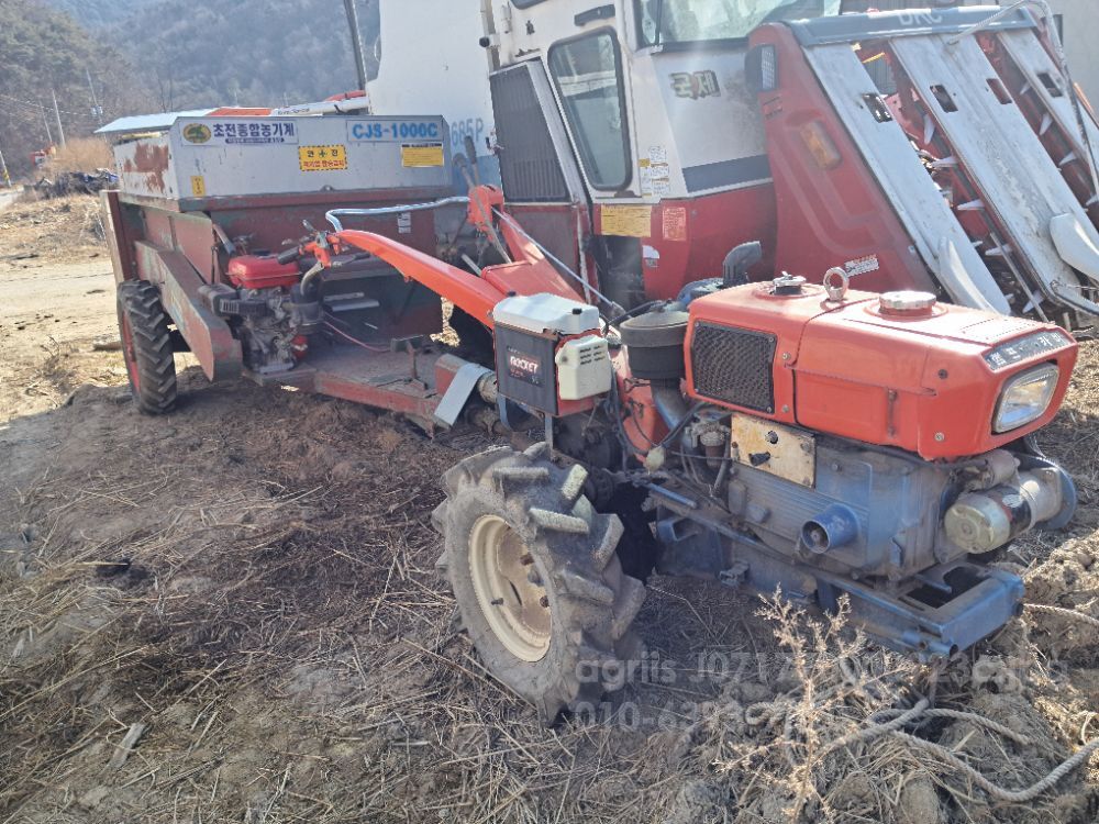  경운기용퇴비살포기 CJS-1000C 