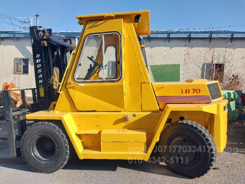 대우두산Ld50지게차입니다 지게차 대우두산 Ld50입니다 (5톤)