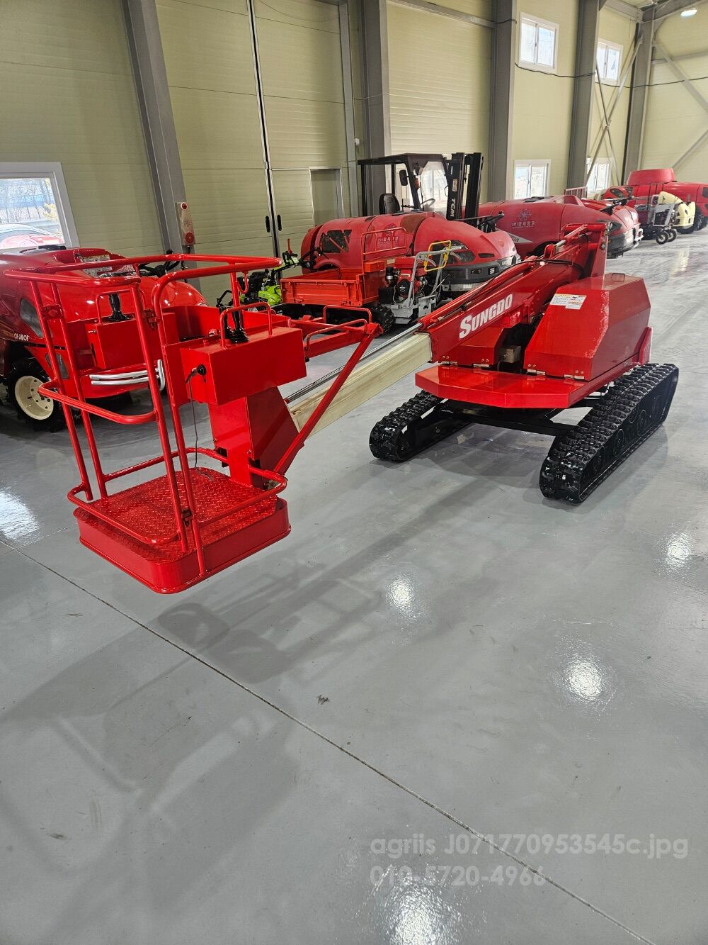  성도 (엔진형)농업용     고소작업차 (엔진형)농업용 고소작업차 