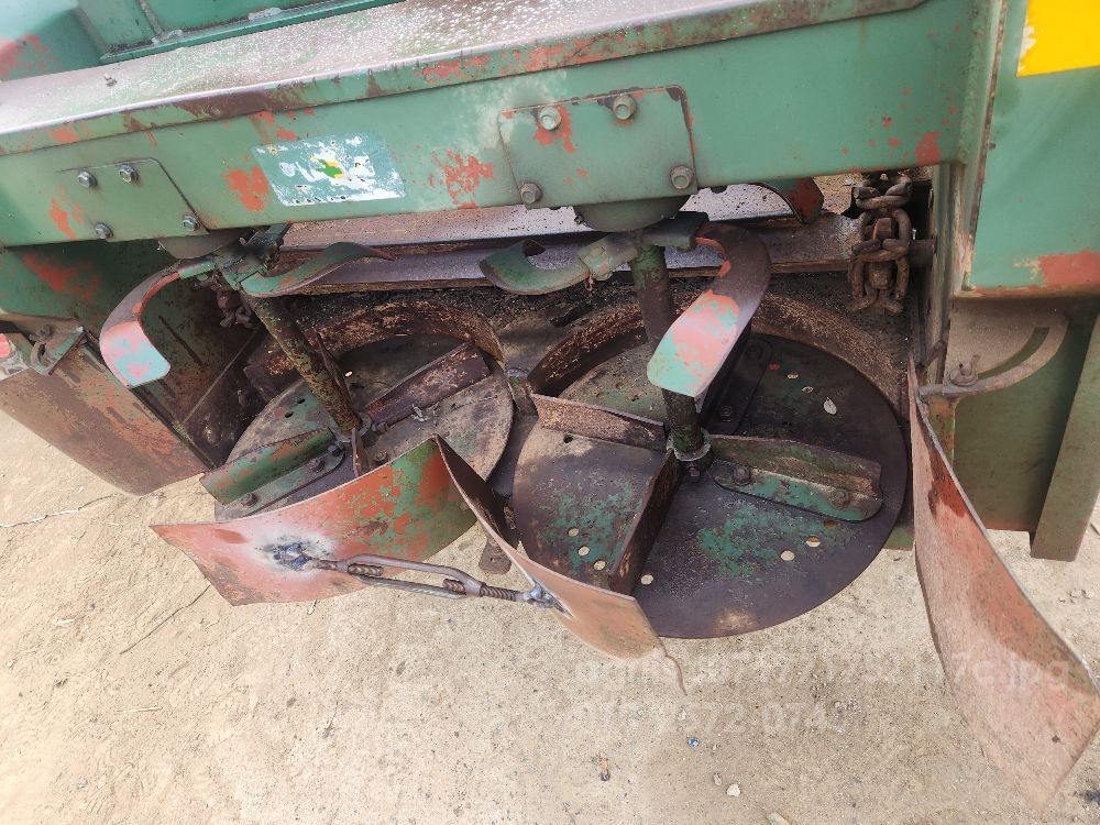 한성 퇴비살포기 괘도형