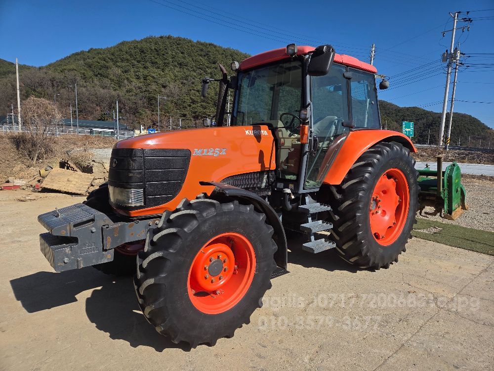 구보다 트랙터 M125X (125마력)