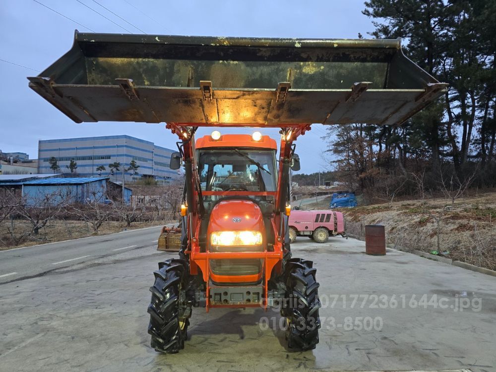 대동 트랙터 D581 (58마력)