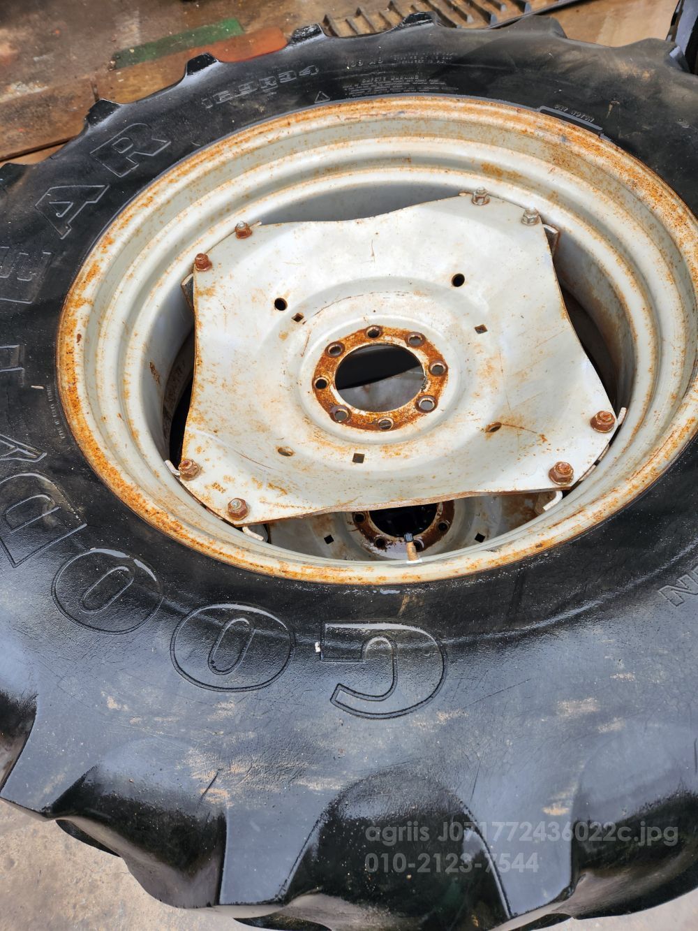 중고 휠타이어 중고휠타이어 16.9-34