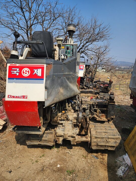 Kukje Combine Harvester KC575G (4Rows)