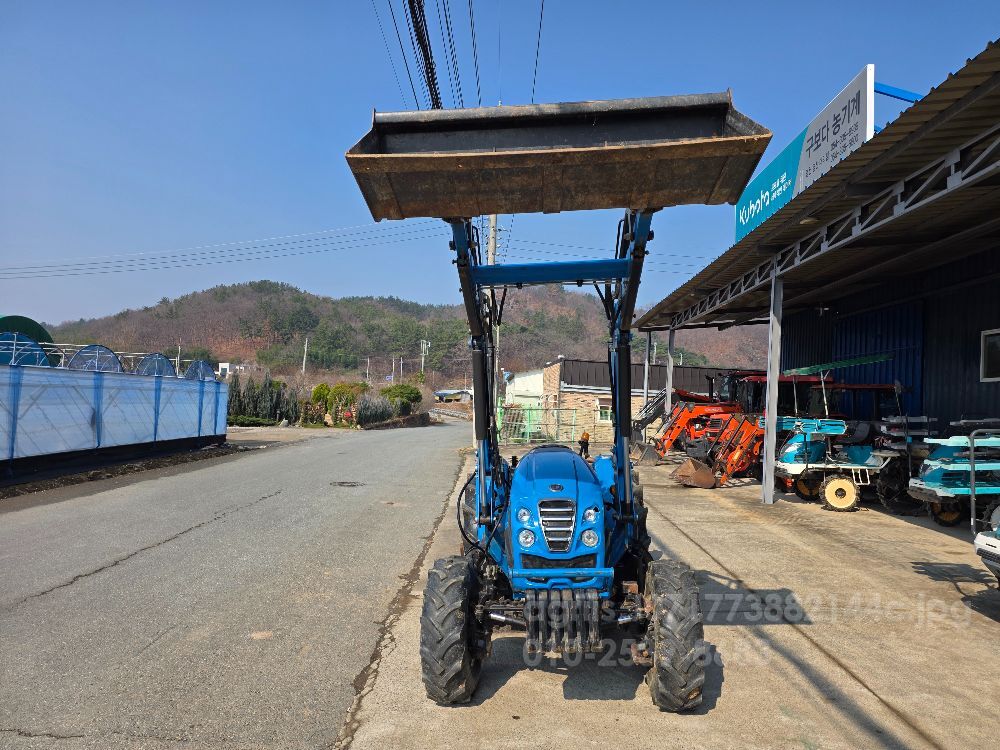 LS 트랙터 XR4155 (55.7마력)