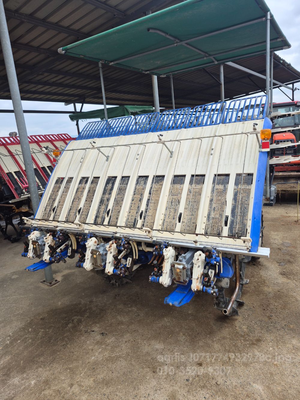 TYM 콤바인 ISEKI (6조식)