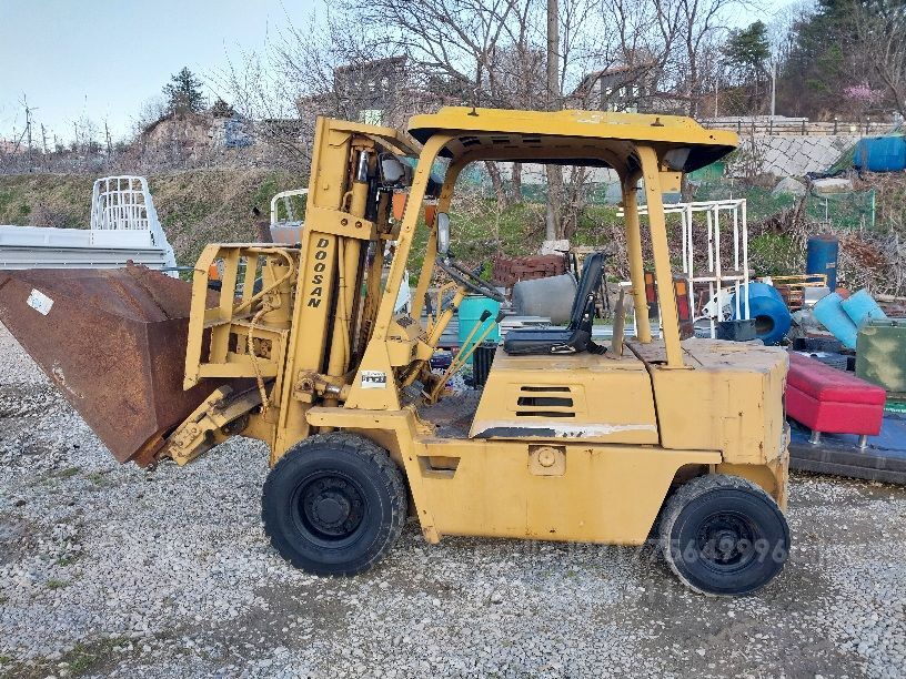 대우두산2.5톤지게차 지게차 대우두산Fd25 (2.5톤)