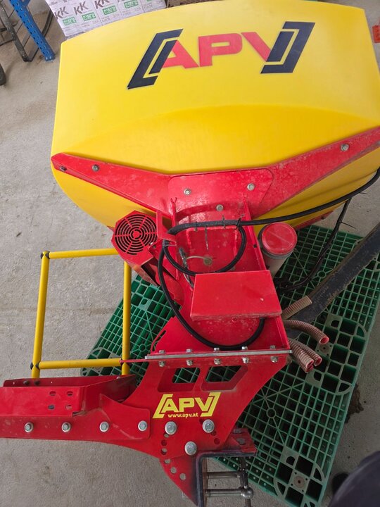 페라리 파종기 APV500M2