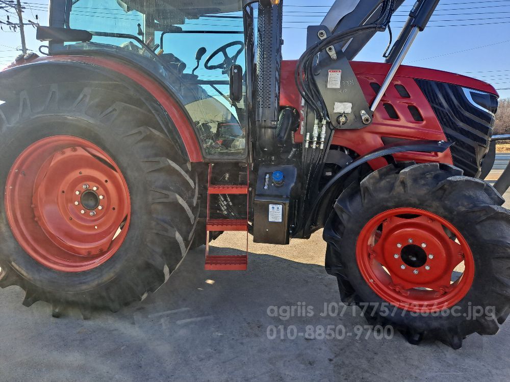 TYM 트랙터 K110E (111마력)
