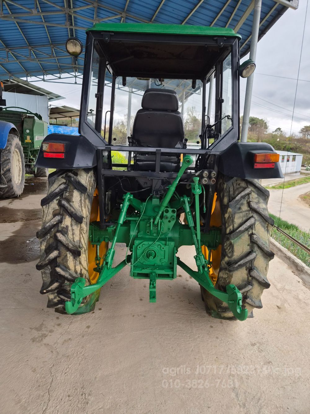 JohnDeere Tractor 1750 (53hp)