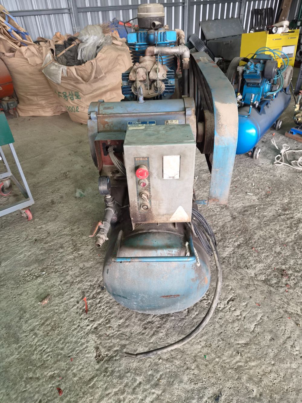 콤프  콤프  콤프 