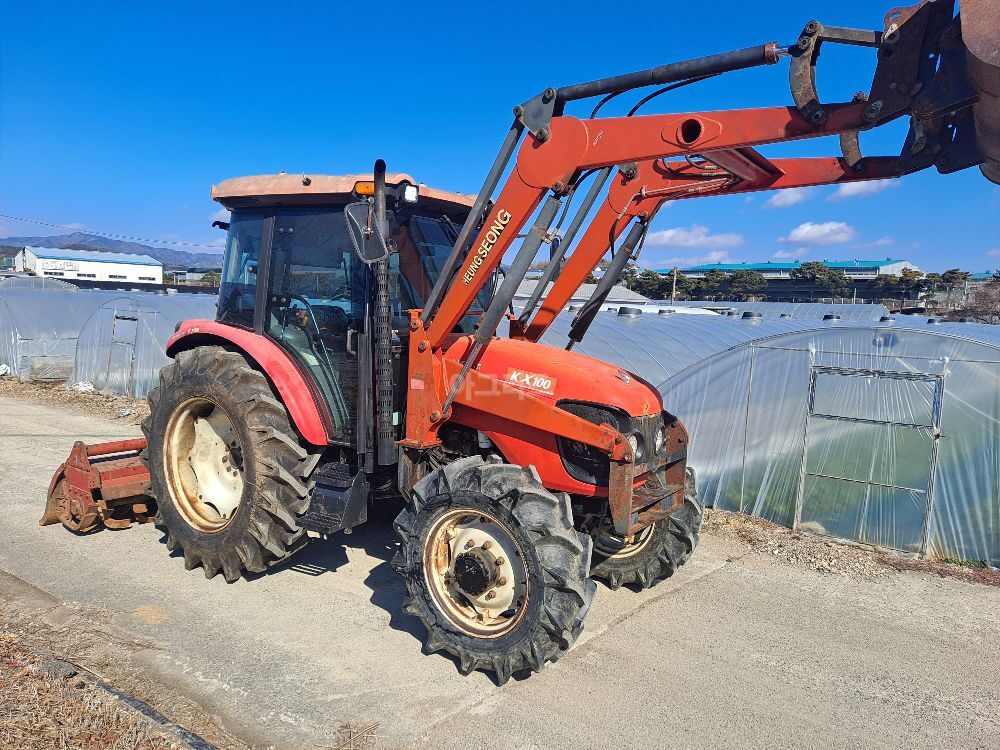 국제 트랙터 9205 (92마력)