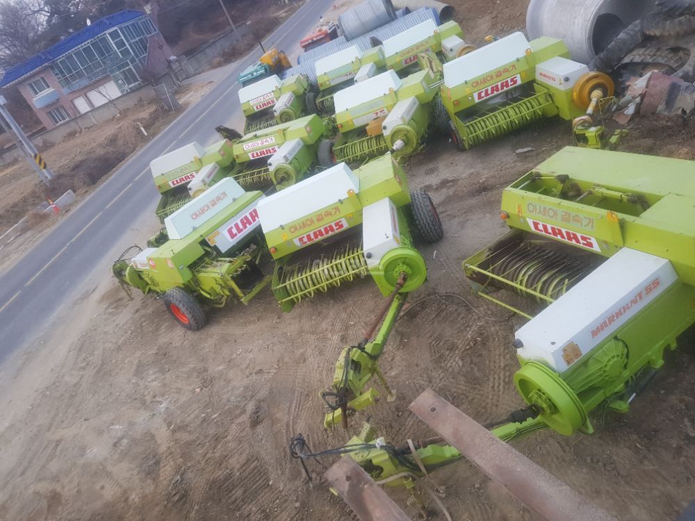 대동 트랙터 D56 (56마력) 뒤우측면