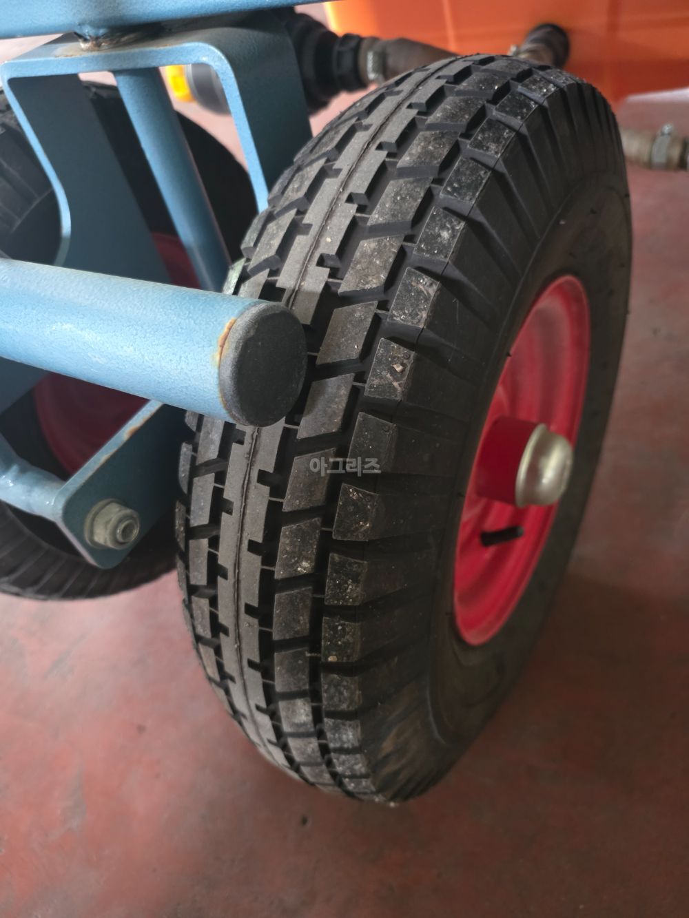  농용 분무기 스프레이 농용시설하우스 다용도 스프레이  뒤우측면