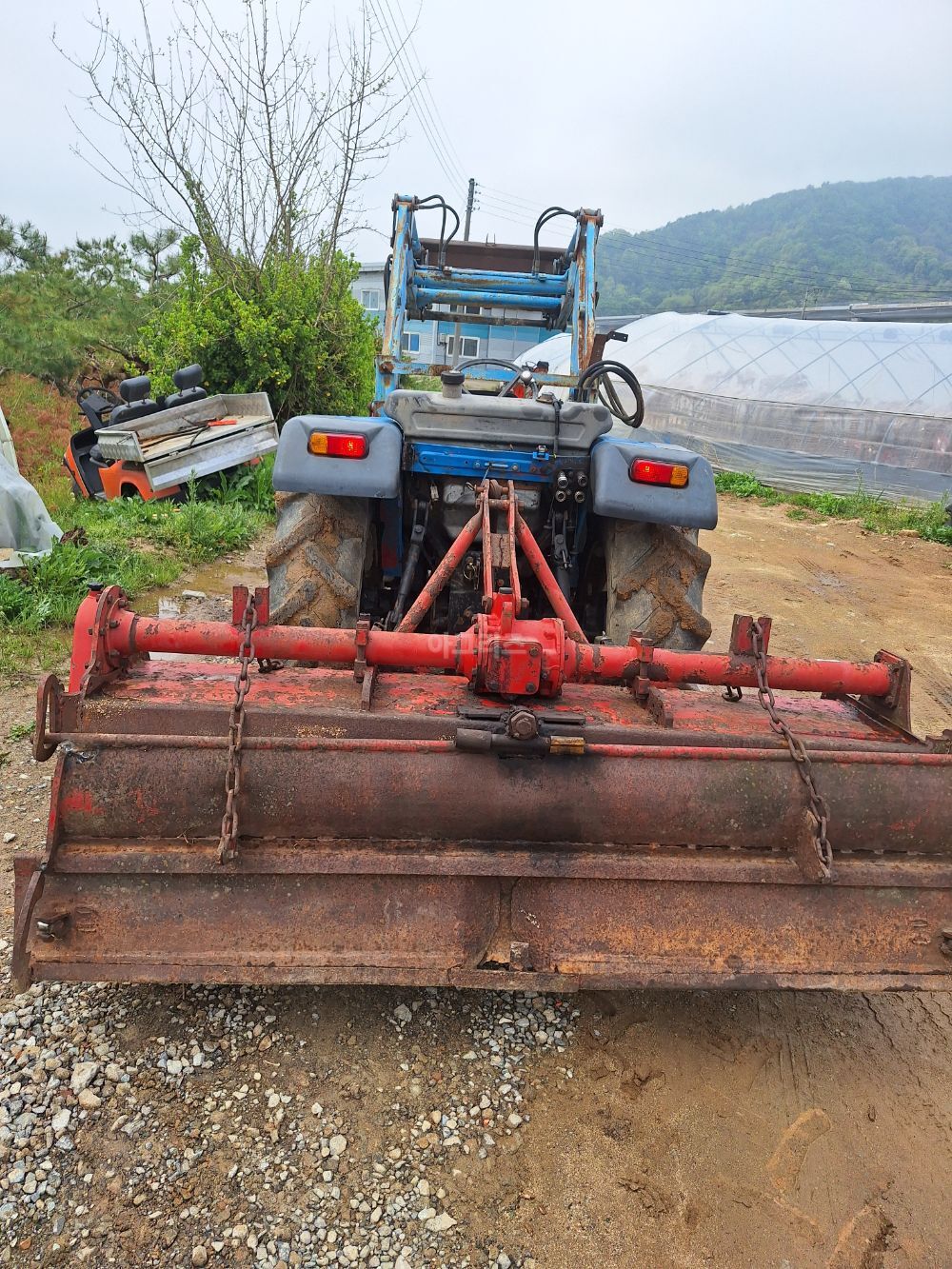 LS 트랙터 LT380D (38마력) 뒤우측면