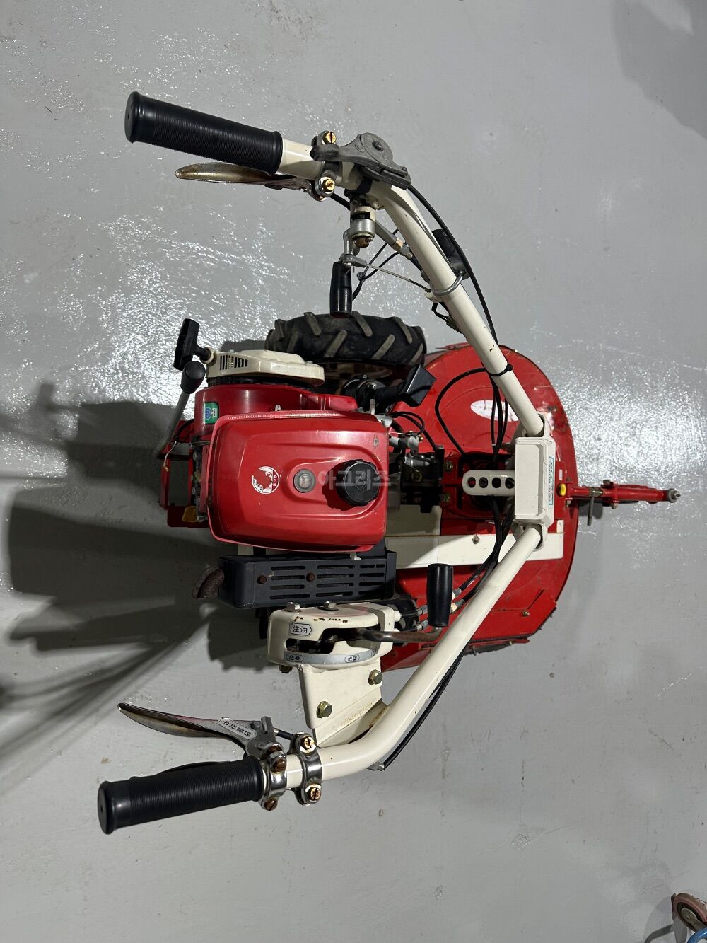 성도 보행제초기 보행제초기