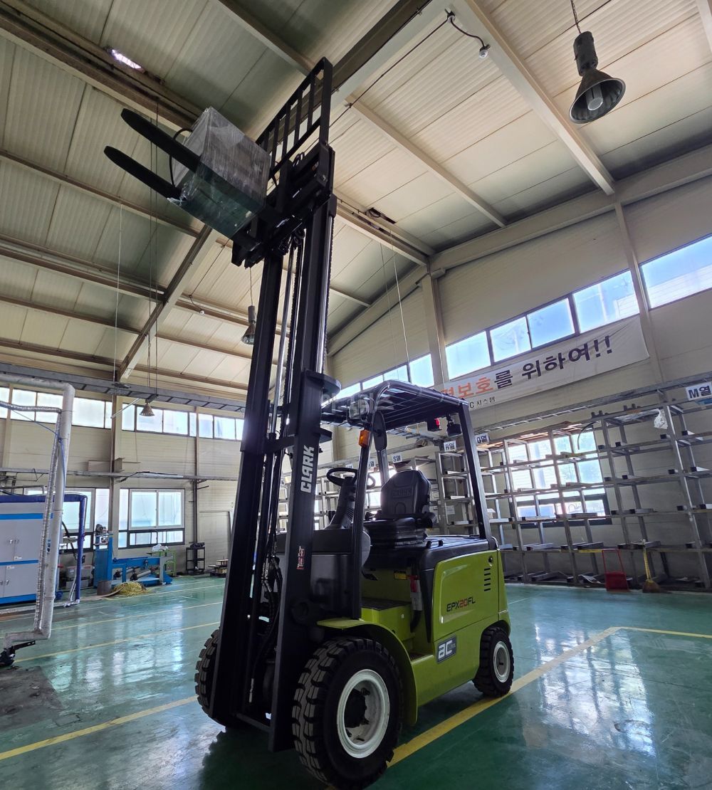 지게차 클락전동지게차 팔아요 지게차 EPX20FL (2톤)